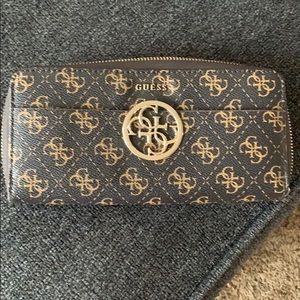 Guess wallet